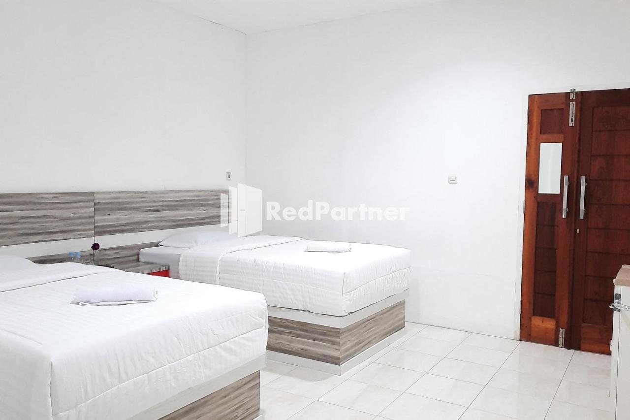 Roemah Proklamasi Syariah Mitra Reddoorz Padang (Sumatra) Exterior foto