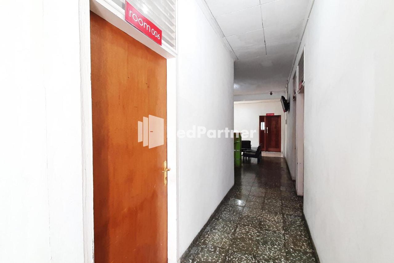 Roemah Proklamasi Syariah Mitra Reddoorz Padang (Sumatra) Exterior foto