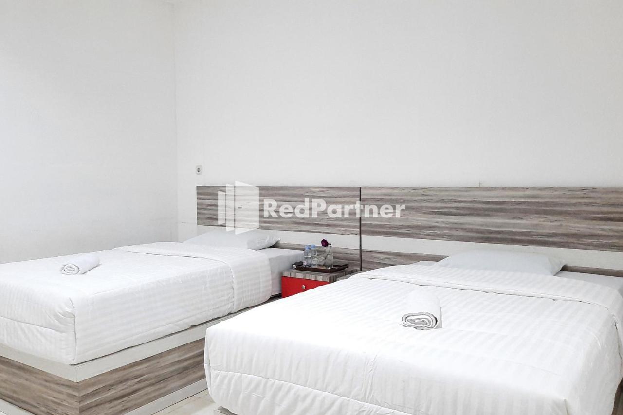 Roemah Proklamasi Syariah Mitra Reddoorz Padang (Sumatra) Exterior foto
