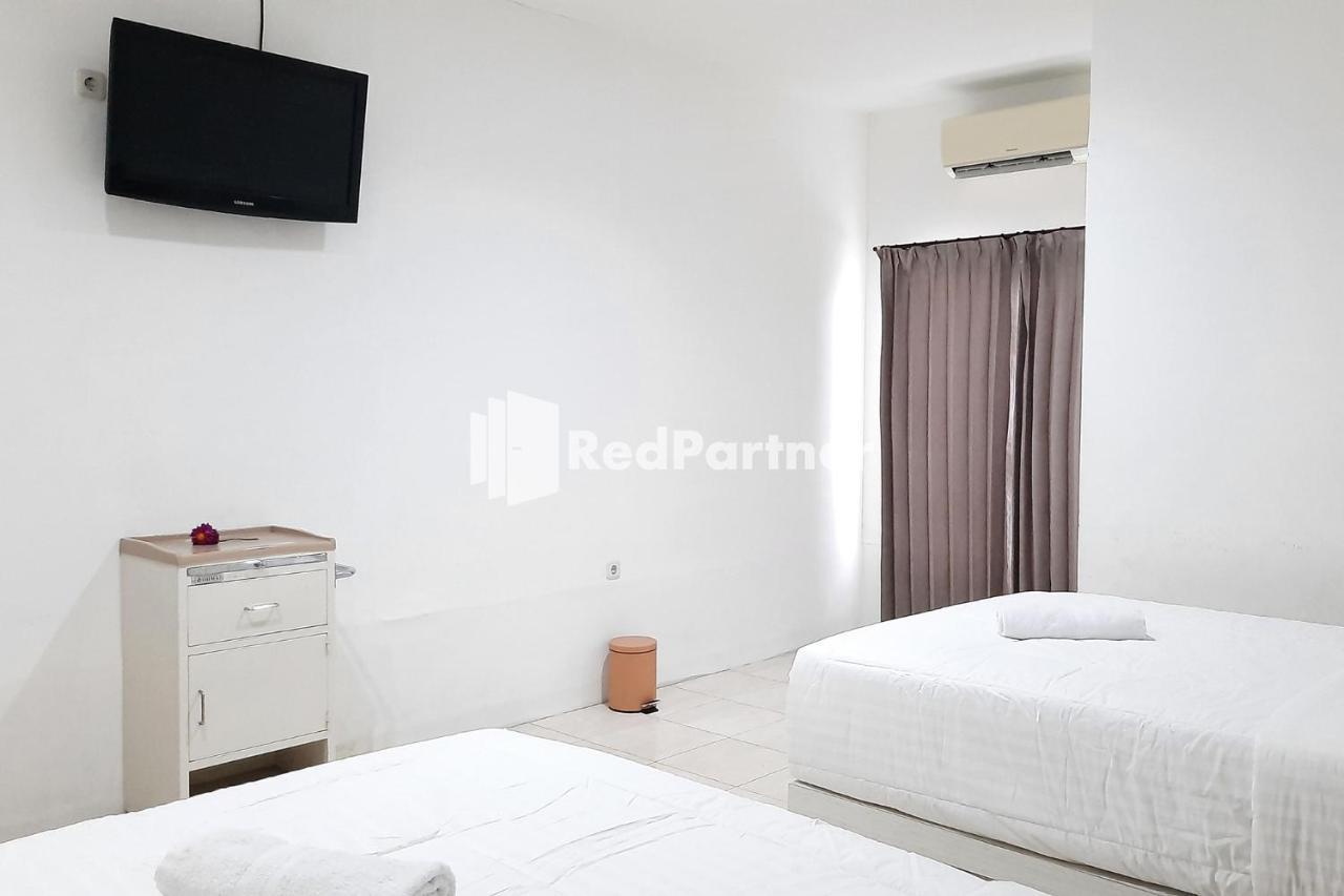 Roemah Proklamasi Syariah Mitra Reddoorz Padang (Sumatra) Exterior foto